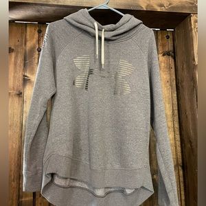 Under Armour Sweatshirt Size Medium